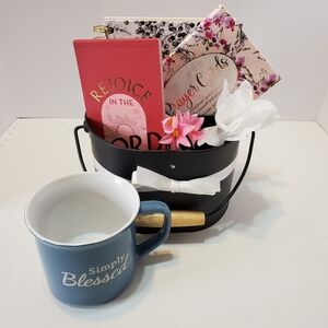 SALE - $14.00 -Inspiration Christmas Gift  - Inspirational Coffee Mug Basket